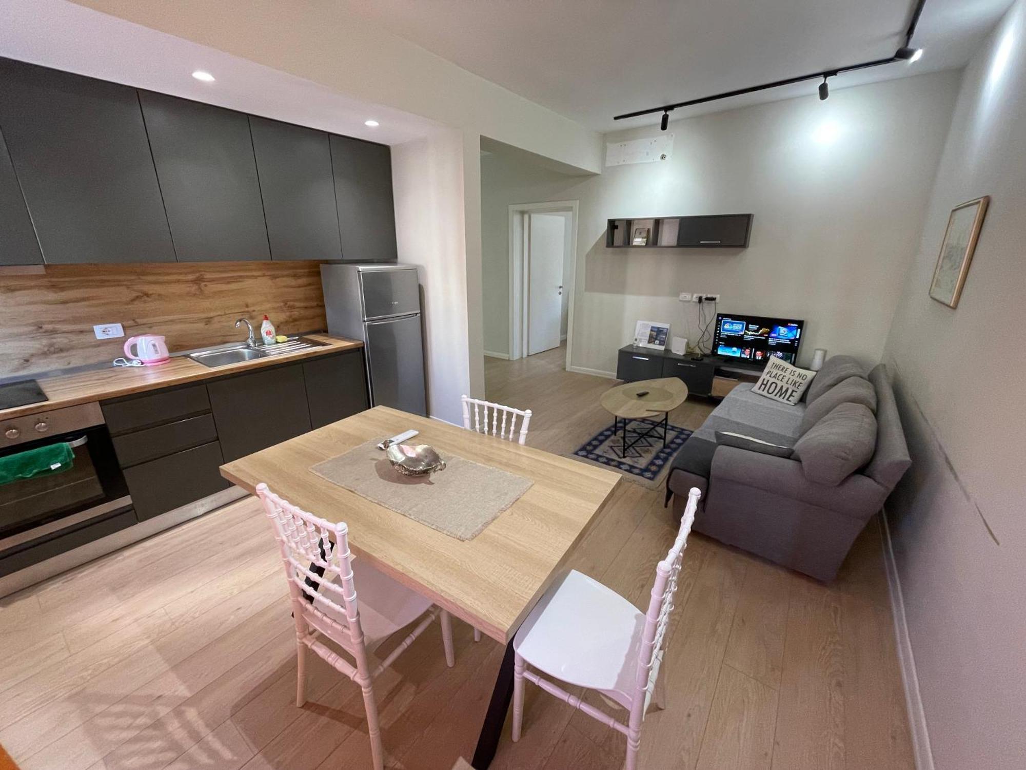 Downtown View Modern Apartment Tiranë Ngoại thất bức ảnh