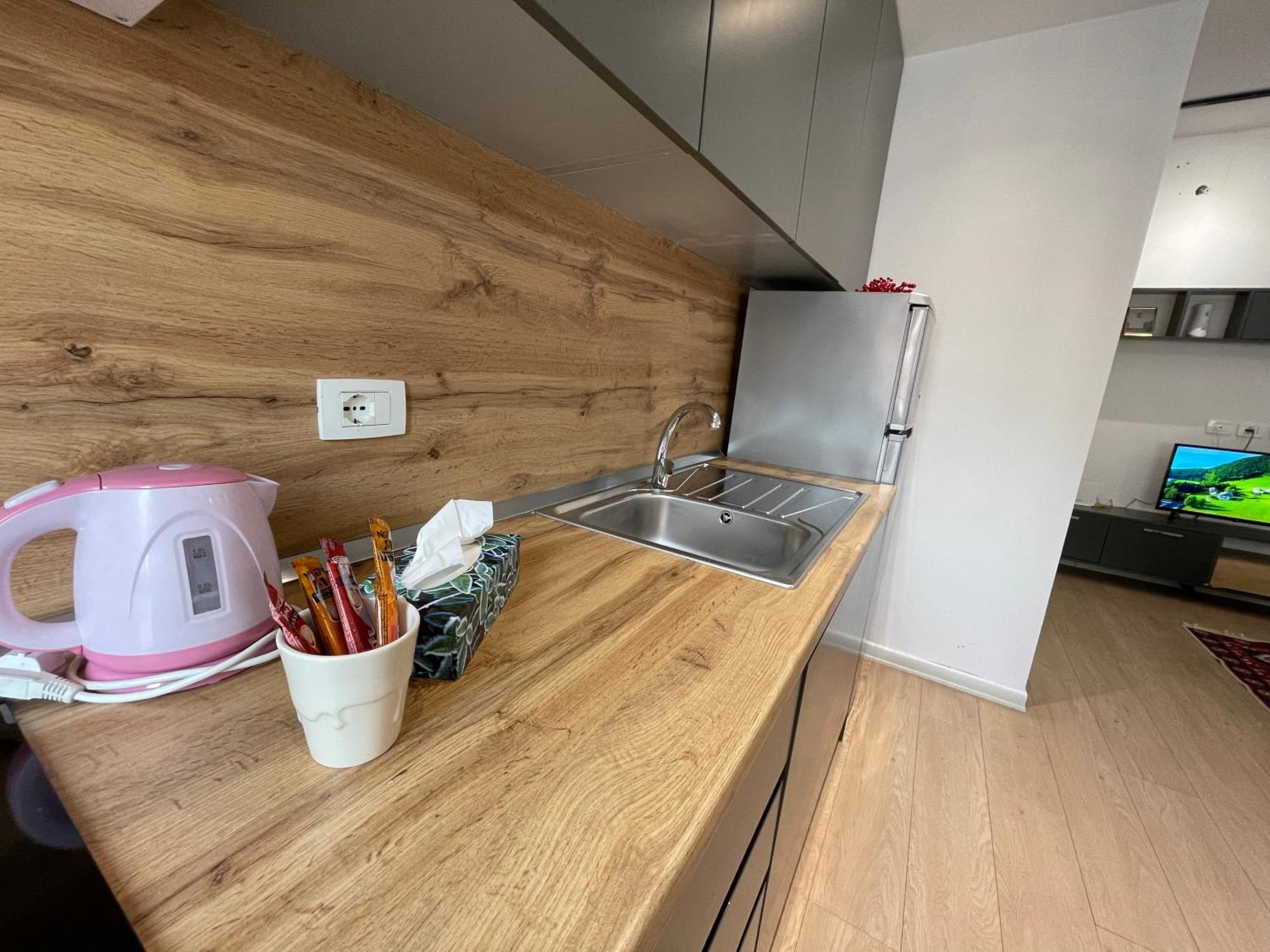 Downtown View Modern Apartment Tiranë Ngoại thất bức ảnh