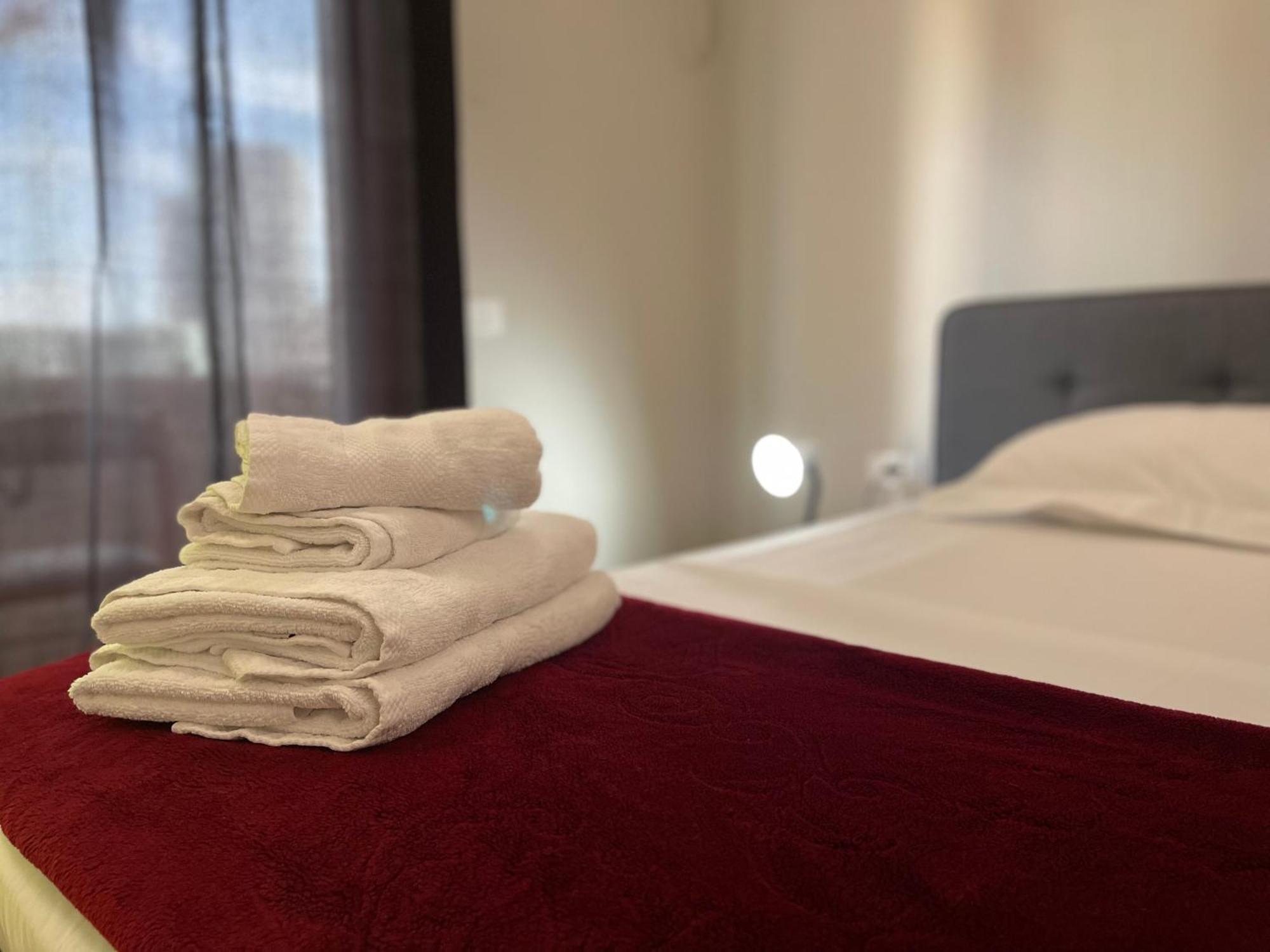 Downtown View Modern Apartment Tiranë Ngoại thất bức ảnh